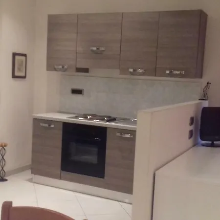 Luna アパート キアーヴァリ